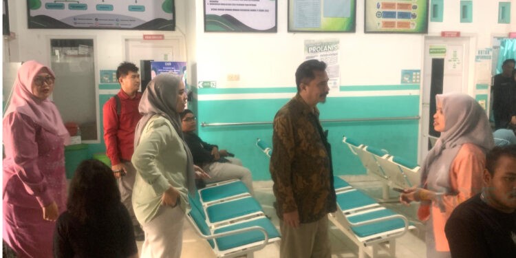 Tim Ombudsman Gorontalo saat mendatangi Puskesmas Sipatana (Kamis/20/11/2025) (Rama/Gopos)