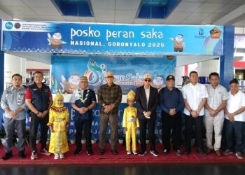 Peran Saka Nasional - Ketua Kwartir Nasional Gerakan Pramuka, Budi Waseso saattiba di Bandara Djalaludin Gorontalo. (Foto: Istimewa)