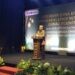 Bupati Bone Bolango, Ismet Mile saat memberikan sambutan pada kegiatan Peresmian Zona Kuliner Halal, Aman dan Sehat (KHAS) serta Kawasan Kuliner Non Tunai Danau Perintis sekaligus Kick Off Festival Maleo, Selasa (4/11/2025). (Foto Indra/Gopos)