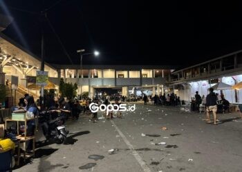 Ricuh di Pasar Sentral, Pengunjung Kocar-kacir, Makanan Tak Dibayar, Sendal pun Ikut Hilang