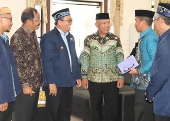 Muswil JISIT Gorontalo dihadiri oleh Gubernur Gorontalo yang diwakili oleh Plt. Kepala Biro Pemerintahan dan Kesra Setda Provinsi Gorontalo, H Yaser Arafat Dama, Anggota DPD RI Komite 3 Bidang Pendidikan H. Jasin U. Dilo, Amd., dan Kepala Kakanwil Kementerian Agama yang diwakili oleh Bagian Pendidikan Madrasah.