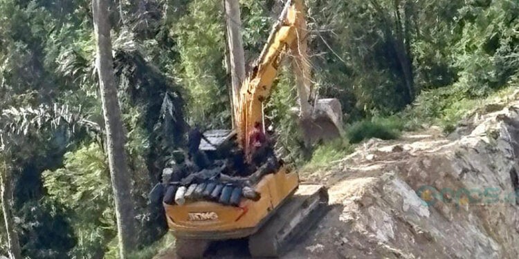 Alat berat menabrak korban, Kamis (18/12/2025) (Istimewa)
