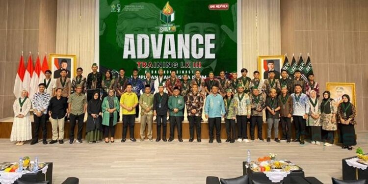 Badan Koordinasi (Badko) Himpunan Mahasiswa Islam (HMI) Sulawesi Utara–Gorontalo resmi membuka kegiatan Advance Training Latihan Kader III (LK III) dengan mengusung tema “HMI On Fire: Mendesain Ulang Peta Gerakan HMI di Tengah Global Food Crisis”. Pembukaan kegiatan berlangsung pada Senin (21/1) di Gorontalo.
