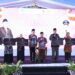Mendikdasmen dan Bupati Jember Gus Fawait saat meresmikan ratusan sekolah yang telah direvitalisasi