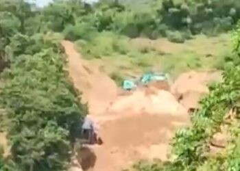 Tangkapan layar Alat berat beraktivitas di Peti Bulangita dan Teratai, Marisa, Pohuwato, (Istimewa)