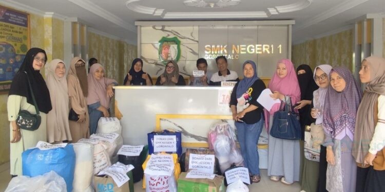 SMK Negeri 1 Gorontalo Salurkan Donasi untuk Korban Kebakaran di Siendeng