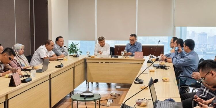 Pemkab dan DPRD Pohuwato temui PT SMI (Prokopim Pohuwato)