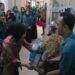 Ketua TP PKK Jember Neng Ghyta Eka Puspita saat mengunjungi RSUD Kalisat