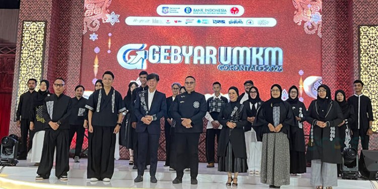 Pelantikan pengurus Asosiasi Pengusaha Perancang Mode Indonesia (APPMI) Provinsi Gorontalo periode 2026–2031 menjadi momentum penguatan industri fashion berbasis kearifan lokal di daerah.