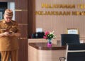 Kejaksaan Negeri Kabupaten Gorontalo kini memanggil sejumlah pejabat daerah, termasuk Kepala Badan Perencanaan Pembangunan Daerah (Bappeda) Kabupaten Gorontalo, Cokro Katilie, Selasa (28/4).