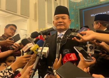 Kepala Staf Kepresidenan Jenderal TNI (Purn.) Dudung Abdurachman memberikan keterangan kepada wartawan usai pelantikan di Istana Negara, Jakarta, Senin (24/4/2026) ANTARA/Fathur Rochman