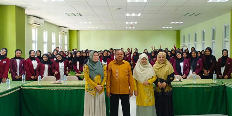 Pembekalan (Coaching) PLP 1 Mahasiswa Jurusan Bahasa dan Sastra Indonesia, Kamis (9/4/2026)