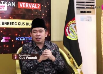 Bupati Jember Muhammad Fawait saat siaran live di kanal YouTube 'Wadul Guse'.