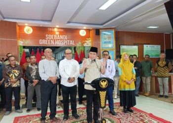 Bupati Jember berpidato dalam program Pro Gus'e Update di RSD dr Soebandi