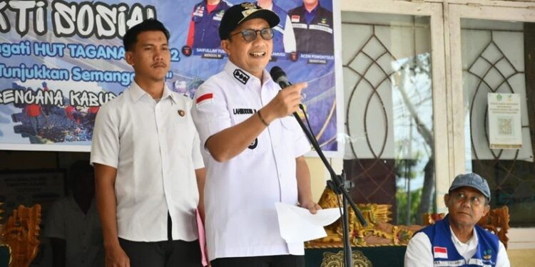 Wakil Bupati Boalemo, Lahmuddin Hambali, memimpin apel Tagana, (Prokopim Boalemo)