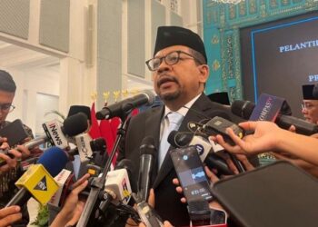 Kepala Badan komunikasi Pemerintah RI Muhammad Qodari menjawab pertanyaan wartawan di Istana Negara, Jakarta, Senin (27/4/2026). (ANTARA/Fathur Rochman)