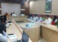 Bupati Boalemo, Rum Pagau, memimpin rapat koordinasi atasi kemiskinan di Kabupaten Boalemo, Rabu (06/05/2026) (Prokopim Boalemo)