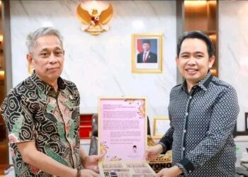 Bupati Jember Muhammad fawait saat menemui Mentri Sosial RI Agus Jobo Priyono