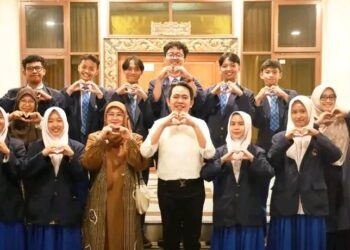 Perwakilan pelajar Jember yang mengikuti Cerdas Cermat 4 Pilar MPR RI tingkat nasional