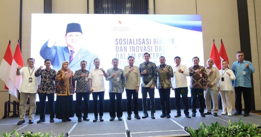 Wakil Kepala BP Taskin, Iwan Sumule, dalam kegiatan Sosialisasi Rencana Induk (Rinduk) dan Inovasi Daerah dalam Percepatan Pengentasan Kemiskinan di Gedung BP Taskin Jakarta