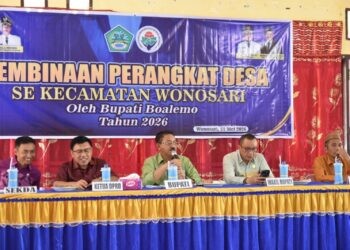 Bupati Boalemo, Rum Pagau, membuka pembinaan perangkat desa se kecamatan Wonosari, Kamis (21/05/2026) (Prokopim Boalemo)