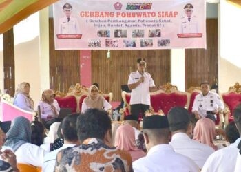 Wakil Bupati Pohuwato, Iwan Adam, memberikan sambutan klinik ITDA di Kecamatan Wanggarasi, Rabu (20/05/2026) (Razak Prokopim Pohuwato)