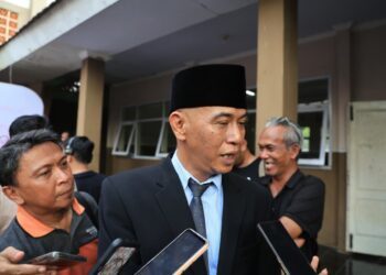Pj. Sekda Jember Achamd Fauzi usai menghadiri pelantikan Kepala sekolah