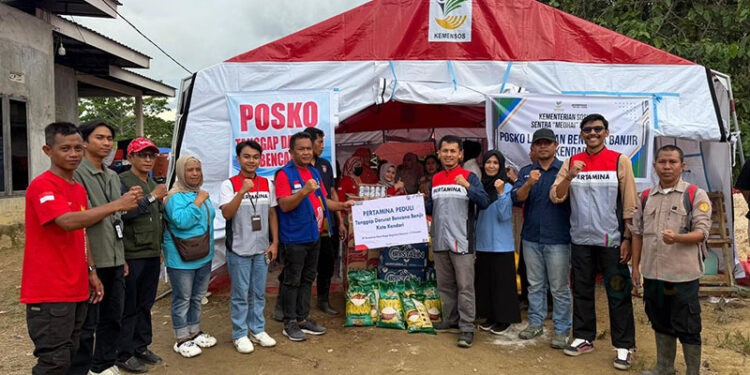PT Pertamina Patra Niaga Regional Sulawesi menyalurkan bantuan tanggap darurat bagi masyarakat terdampak banjir di Kota Kendari