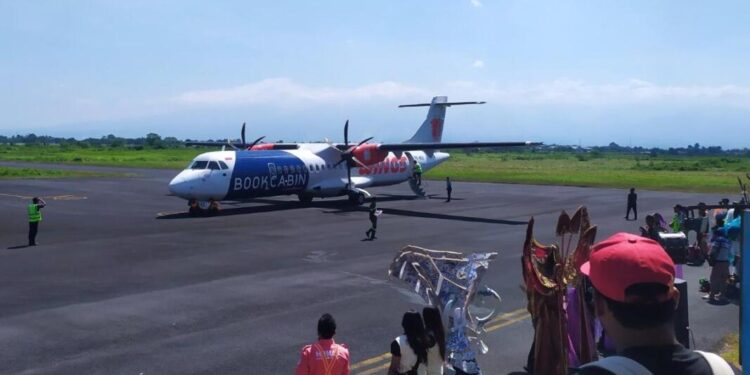 Peresmian penerbangan rute Jember - Surabaya oleh Bupati Jember Muhammad fawait
