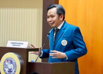 Ujian Terbuka Program Doktor Ilmu Ekonomi Muhammad Fawait di FEBI Universitas Airlangga, Jumat (12/6/2026). (Foto: Dok/Diskominfo Jember)