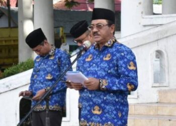 Bupati Boalemo, Rum Pagau, memimpin apel Korpri, Rabu (17/06/2026) (Prokopim Boalemo)