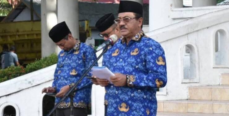 Bupati Boalemo, Rum Pagau, memimpin apel Korpri, Rabu (17/06/2026) (Prokopim Boalemo)