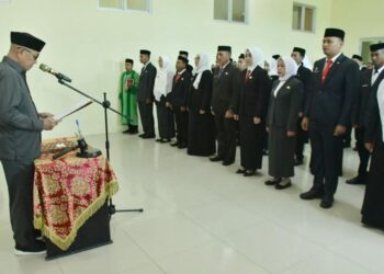 Bupati Pohuwato, Saipul Mbuinga, lantik 41 pejabat di lingkungan Pohuwato, (Iwan Karim Prokopim Pohuwato)