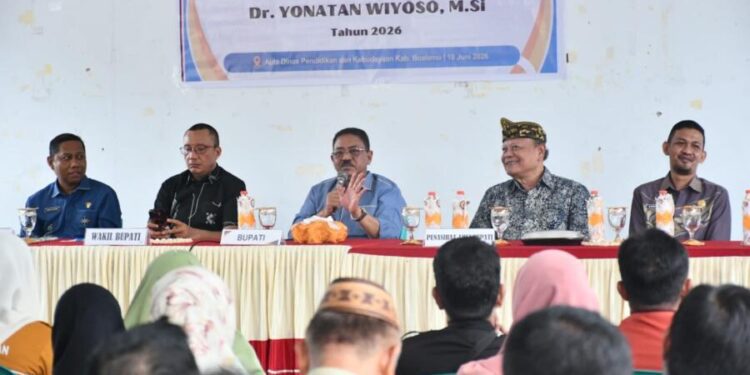 Bupati Boalemo, Rum Pagau, memberikan sambutan mutu pendidikan di Boalemo, Kamis (18/06/2026) (Prokopim Boalemo)