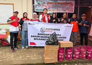 PT Pertamina Patra Niaga Regional Sulawesi melalui Integrated Terminal (IT) Bitung menyalurkan bantuan logistik dan energi untuk mendukung penanganan darurat bencana banjir bandang di Kabupaten Bolaang Mongondow, Sulawesi Utara.