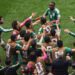 Pesepak bola Tim Nasional Meksiko Julian Quinones (atas) berselebrasi usai membobol gawang Tim Nasional Afrika Selatan dalam laga pembuka Grup A Piala Dunia 2026 di Stadion Azteca, Mexico City, Meksiko, Kamis (11/6/2026). ANTARA FOTO/Aditya Pradana Putra/sgd