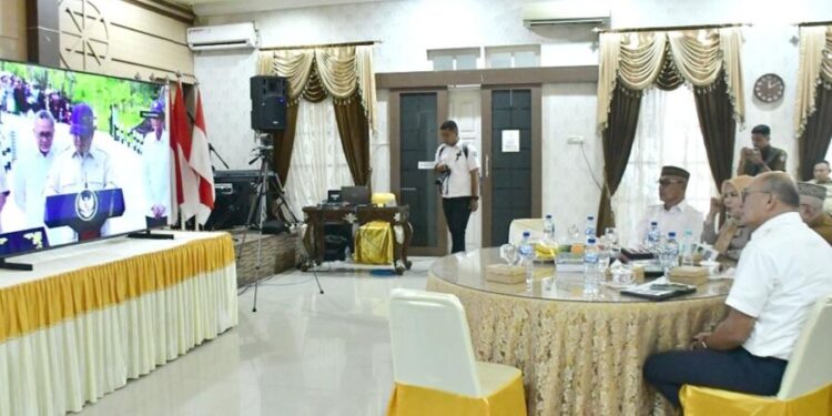Bupati Pohuwato, Saipul Mbuinga, mengikuti peresmian paket IJP tahun 2025, (Istimewa)