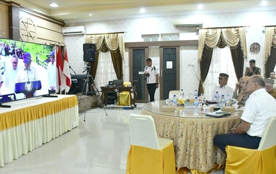 Bupati Pohuwato, Saipul Mbuinga, mengikuti peresmian paket IJP tahun 2025, (Istimewa)