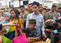 Wakil Presiden RI Gibran Rakabuming Raka mengajak 119 anak, termasuk anak yatim piatu dari berbagai panti asuhan di Kota Gorontalo, untuk berbelanja kebutuhan tahun ajaran baru di sebuah toko serba ada setempat, Jumat (19/6).