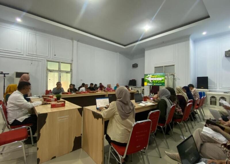 Bappeda Litbang Bone Bolango saat melakukan pemetaan komoditas dan baseline kondisi hulu di kabupaten bone bolango yang dilaksanakan di Aula Bappeda Litbang, Kamis (4/6/2026). (Foto Istimewa)