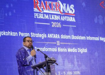 Kepala Bakom Muhammad Qodari menyampaikan arahan saat acara Rapat Kerja Nasional (Rakernas) 2026 PERUM LKBN ANTARA, di Yogyakarta yang berlangsung Rabu-Jumat (3-5/6/2026). ANTARA/Rahid Putra Laksana