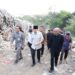 Bupati Jember Muhammad fawait saat meninjau TPA Pakusari