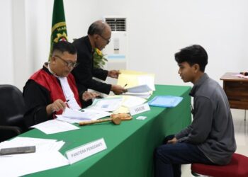 Sidang perdana inovasi PASTI MAPAN digelar di Kantor Dispendukcapil Jember untuk mempermudah pelayanan perubahan dokumen kependudukan, Jumat (26/6/2026).