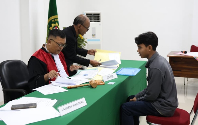 Sidang perdana inovasi PASTI MAPAN digelar di Kantor Dispendukcapil Jember untuk mempermudah pelayanan perubahan dokumen kependudukan, Jumat (26/6/2026).