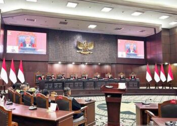 Ilustrasi - Hakim Mahkamah Konstitusi menggelar sidang pengucapan putusan pengujian materiil undang-undang terhadap 20 permohonan salah satunya menyoal kuota internet hangus di ruang sidang utama Gedung I MK, Jakarta, Kamis (23/7/2026). ANTARA/Laily Rahmawaty/am.