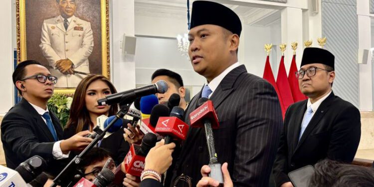 Kepala Badan Gizi Nasional (BGN) Sudaryono memberikan keterangan pers setelah upacara pelantikan di Istana Negara, Jakarta, Rabu (22/7/2026). ANTARA/Genta Tenri Mawangi.