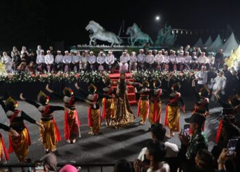 Pemkab Purwakarta menyelenggarakan Festival Budaya bertema "Ajeg Budaya Purwakarta Istimewa" yang menjadi puncak dari serangkaian peringatan Hari Jadi Purwakarta ke-195 sekaligus Hari Jadi Kabupaten Purwakarta ke-58 tahun 2026.
