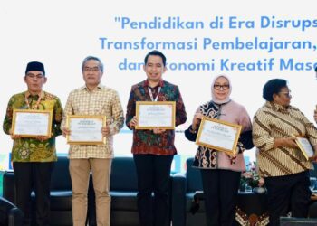 Gus Fawait saat Jadi Pembicara di Konferensi Pendidikan Indonesia 2026