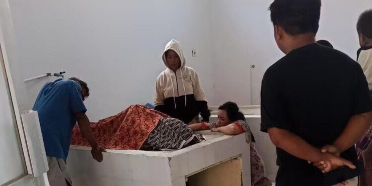 Korban saat berada di RS Bumi Panua Pohuwato, (Istimewa)