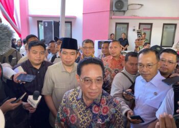 Wakil Menteri Kesehatan RI saat di wawancarai media pada Jumat (24/7/2026).